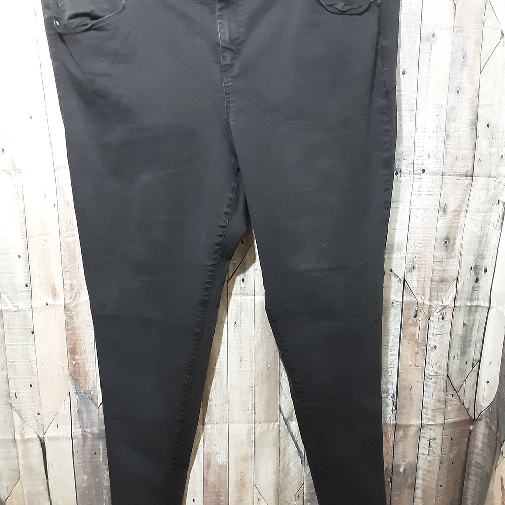 Democracy Women's Black Skinny Jeans